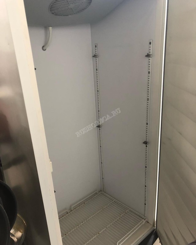 Шкаф холодильный Ариада R700 M б/у
